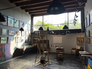 Warren Hardy campus courtyard and studio surroundings